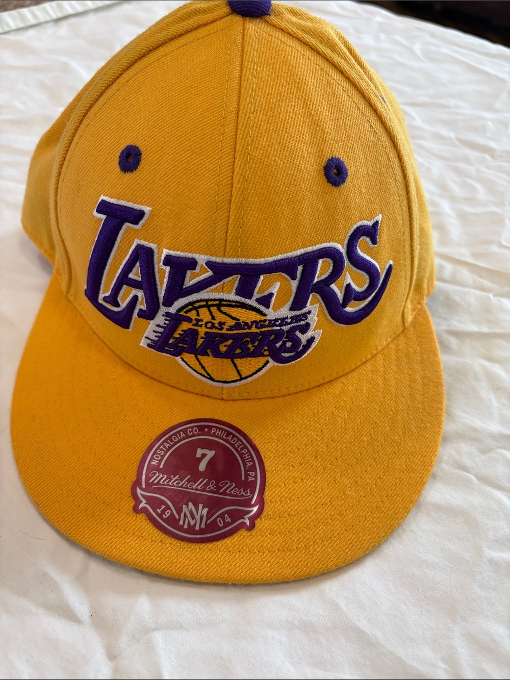 Mitchell & Ness LA Lakers Fitted Hat Size 7 Gold Purple NBA Cap